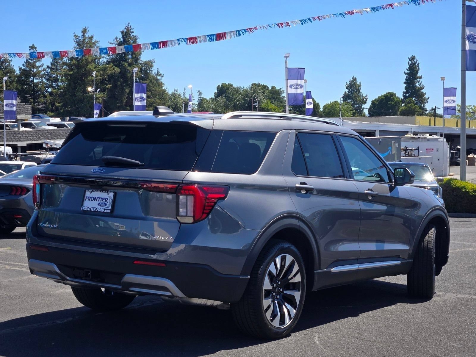 New 2026 Ford Explorer Platinum w/ LUX Leather Package AWD/4WD image 5