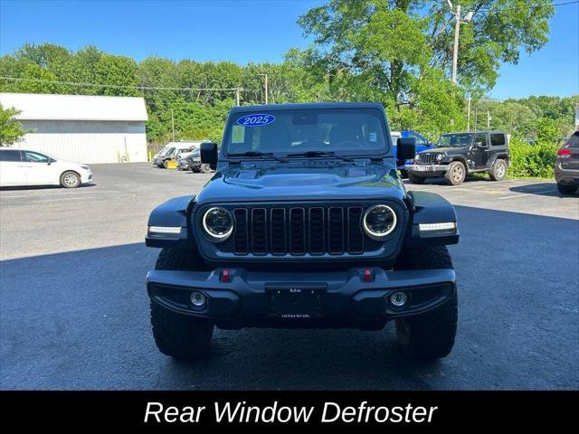 Certified 2025 Jeep Wrangler Unlimited Rubicon AWD/4WD image 10