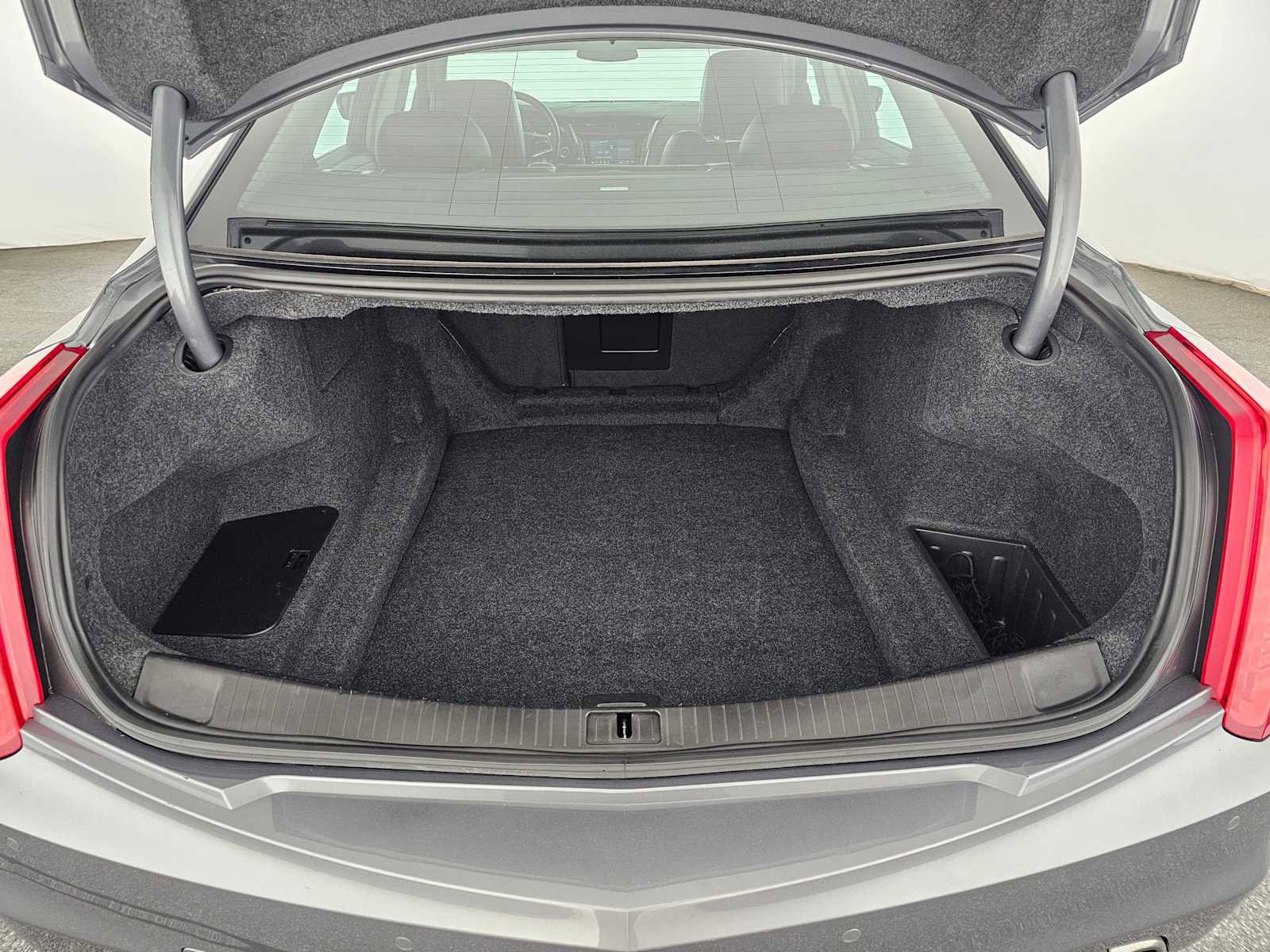 Used 2019 Cadillac CTS Luxury image 14