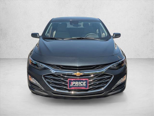 Used 2021 Chevrolet Malibu LT FWD image 2