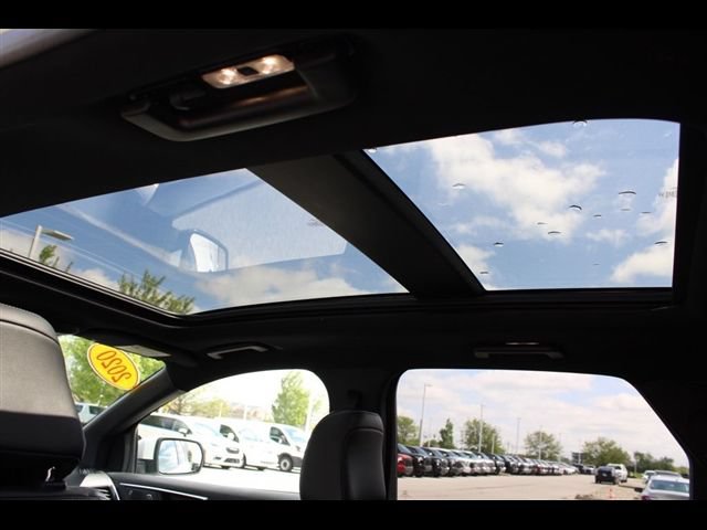 Used 2020 Ford Edge ST w/ Equipment Group 401A AWD/4WD image 29