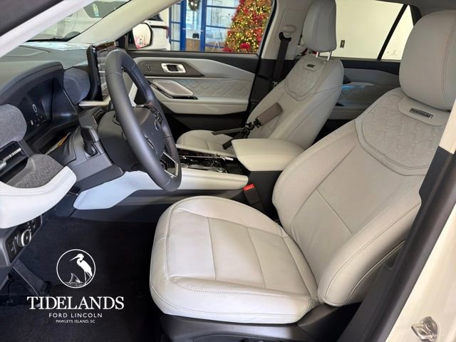 New 2026 Ford Explorer Platinum w/ LUX Leather Package image 11