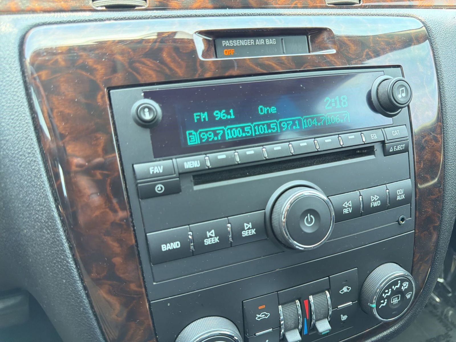 Used 2014 Chevrolet Impala LTZ FWD image 17