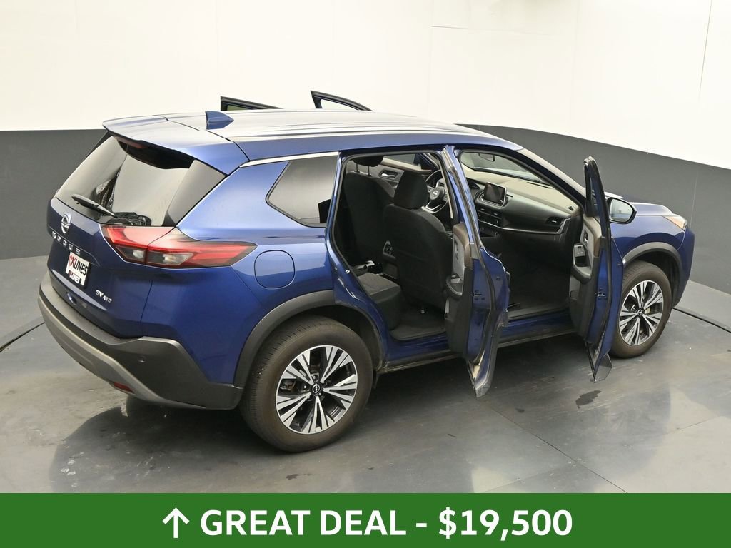 Used 2023 Nissan Rogue SV image 68