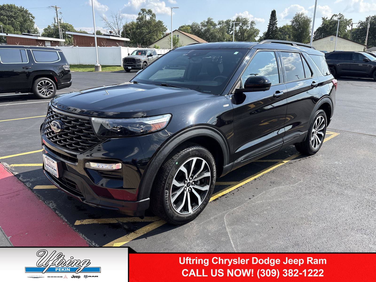 Used 2023 Ford Explorer ST-Line AWD/4WD image 1