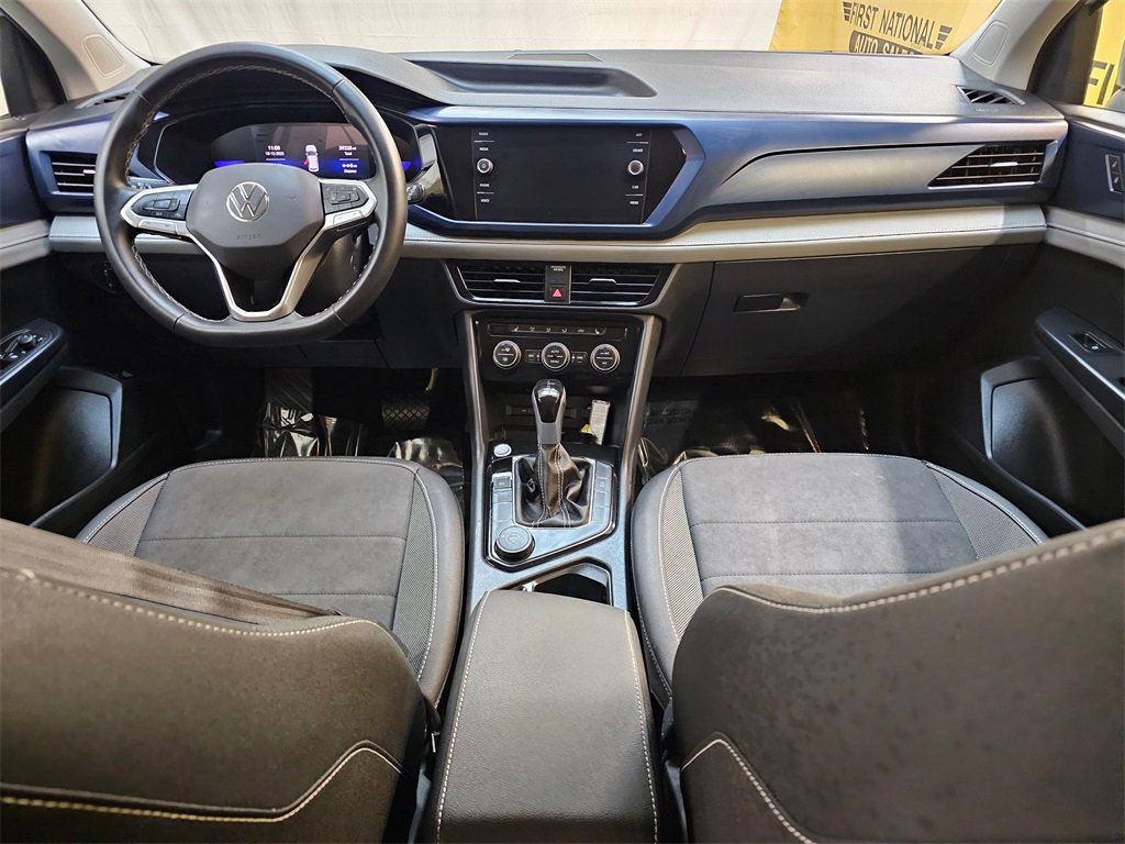 Used 2024 Volkswagen Taos SE image 18