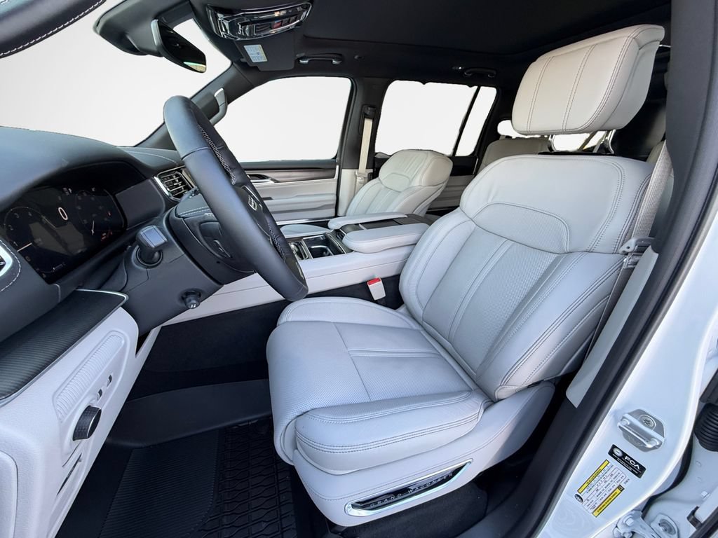 New 2026 Jeep Grand Wagoneer L Summit AWD/4WD image 26