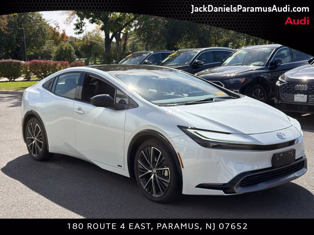 Used 2024 Toyota Prius Limited w/ Limited Premium Package AWD/4WD image 3