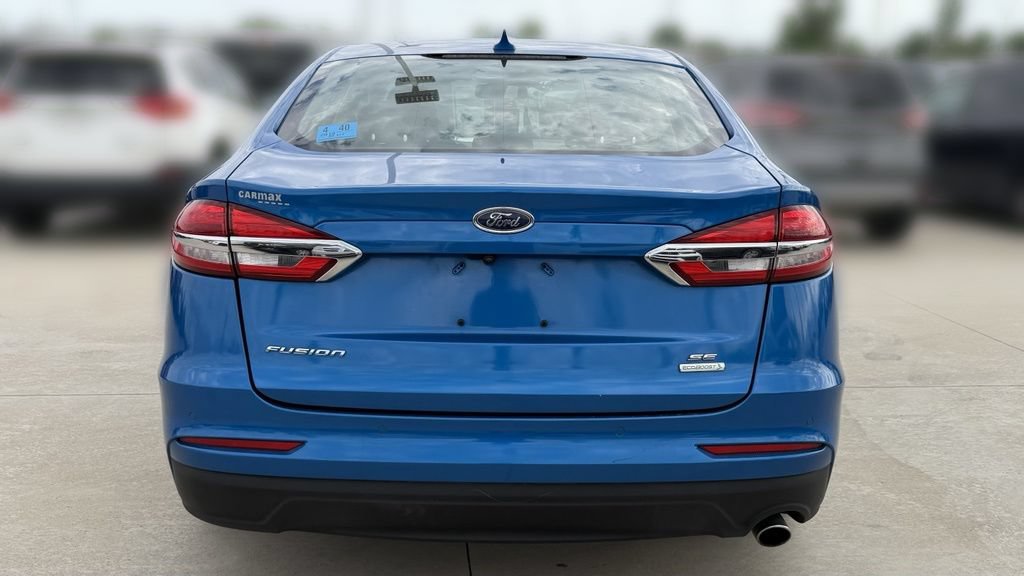 Used 2019 Ford Fusion SE FWD video 4