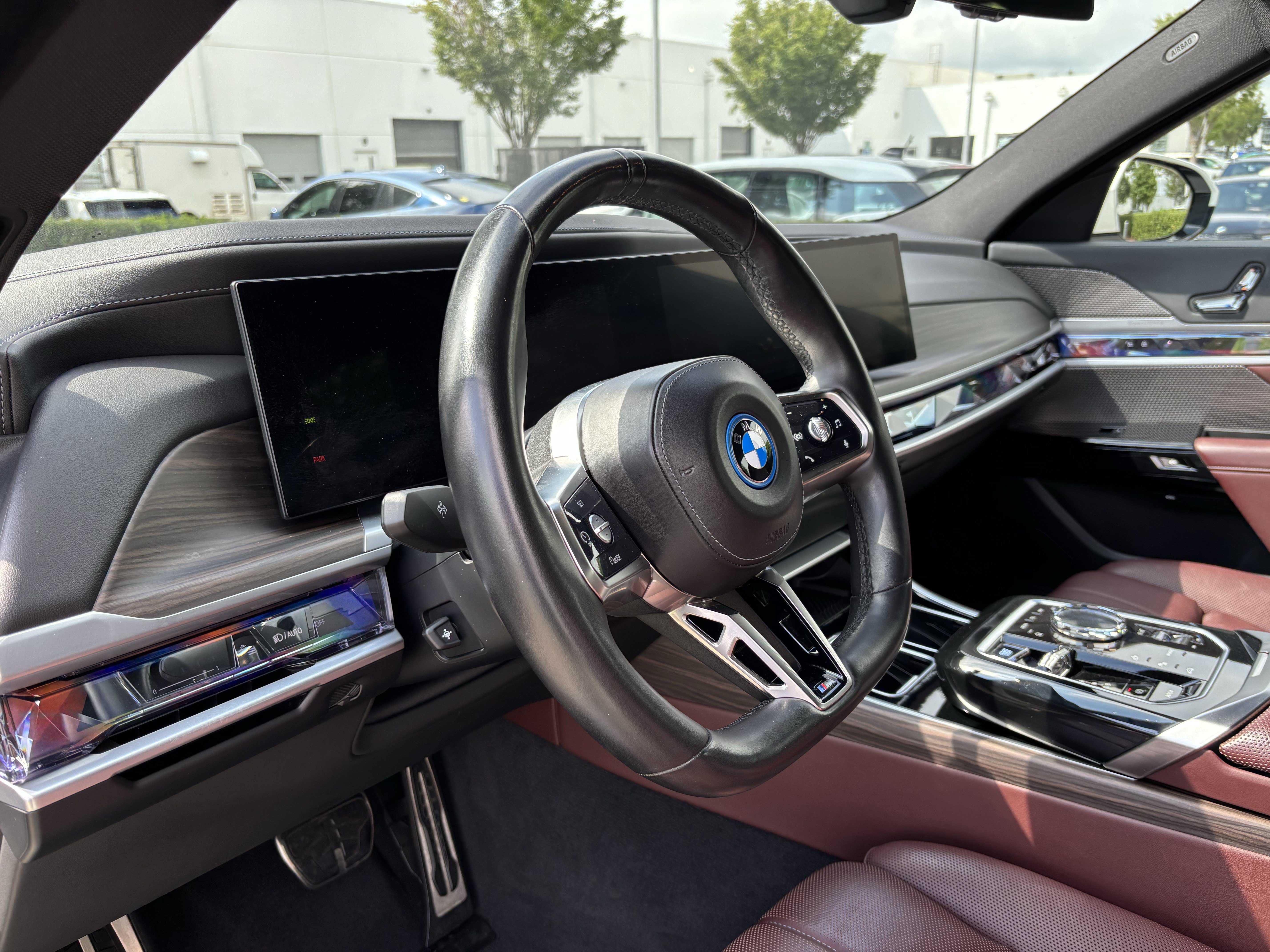 Certified 2024 BMW i7 xDrive60 AWD/4WD image 16