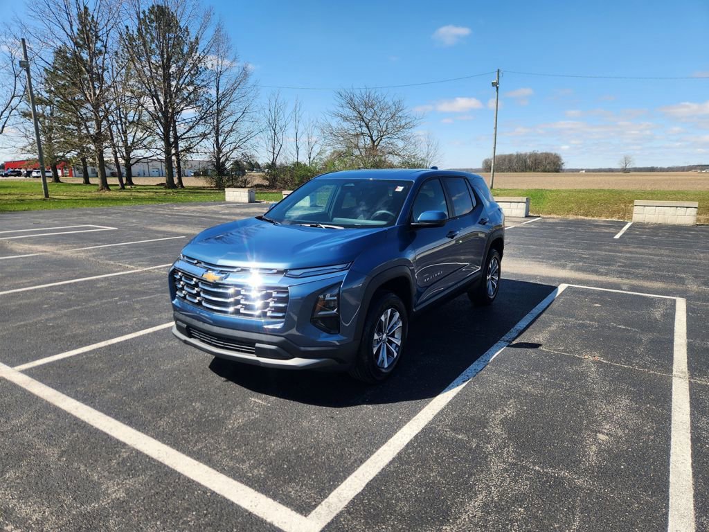 Used 2026 Chevrolet Equinox LT image 3