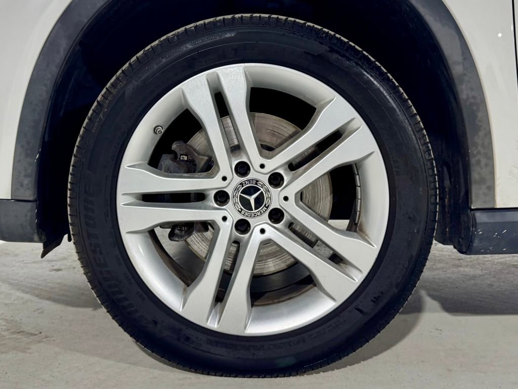 Used 2020 Mercedes-Benz GLA 250 4MATIC w/ Premium Package image 32