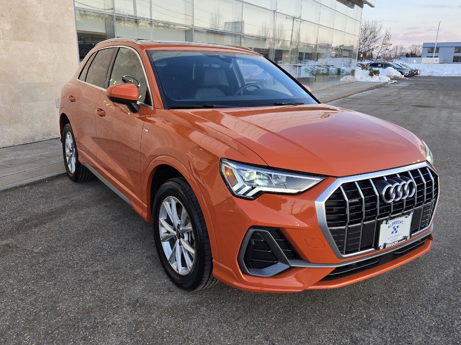 Used 2025 Audi Q3 2.0T Premium image 13