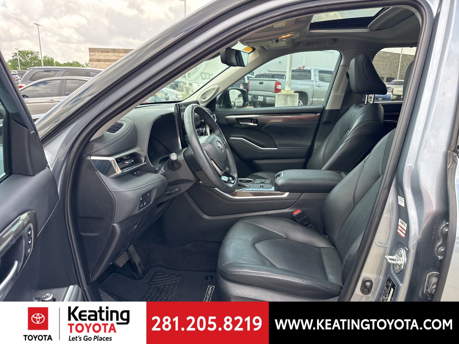 Used 2023 Toyota Highlander Limited image 16