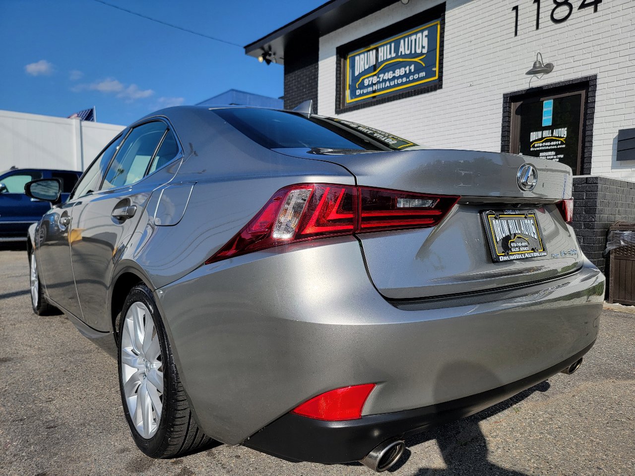 Used 2016 Lexus IS 300 AWD image 3