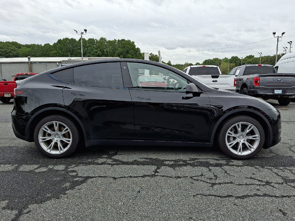 Used 2021 Tesla Model Y Long Range AWD/4WD image 7