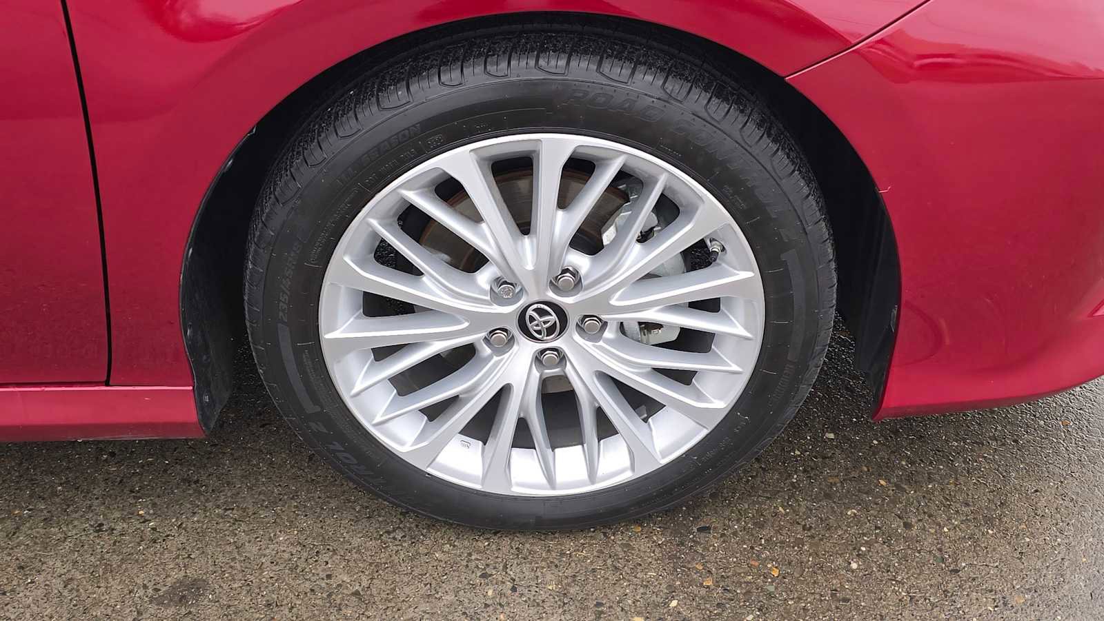 Certified 2018 Toyota Camry XLE image 9