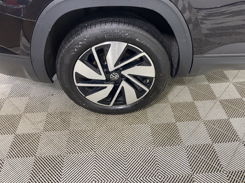 Used 2025 Volkswagen Atlas SE AWD/4WD image 8