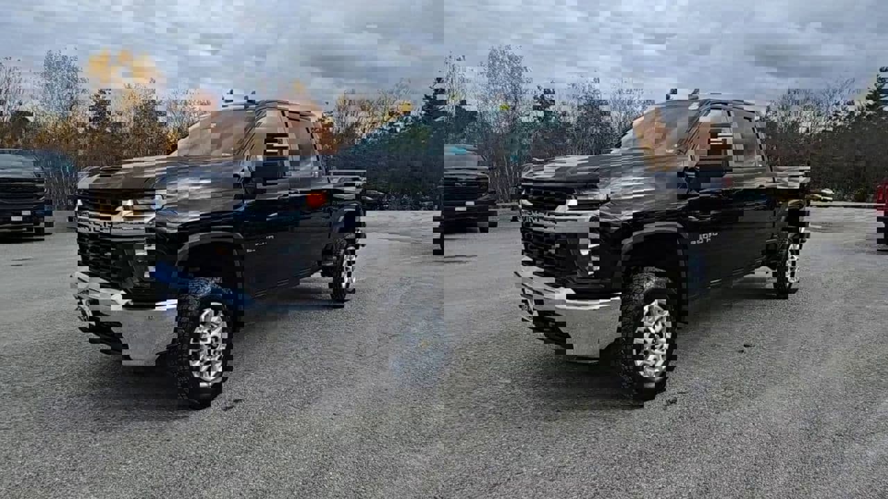 Used 2022 Chevrolet Silverado 2500 LT w/ Snow Plow Prep/Camper Package image 40