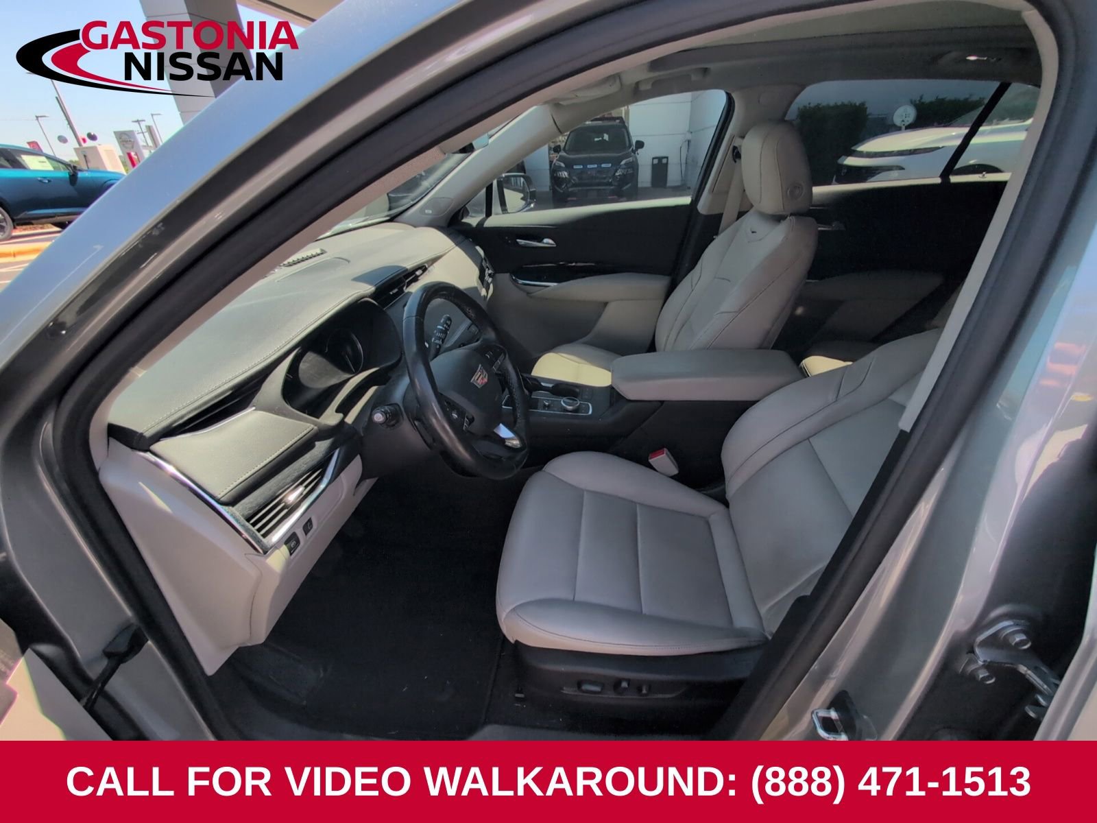 Used 2023 Cadillac XT4 Premium Luxury w/ Cold Weather Package FWD image 9