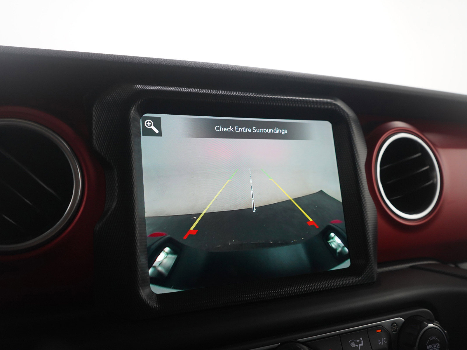 Used 2022 Jeep Gladiator Rubicon w/ Cold Weather Group image 29