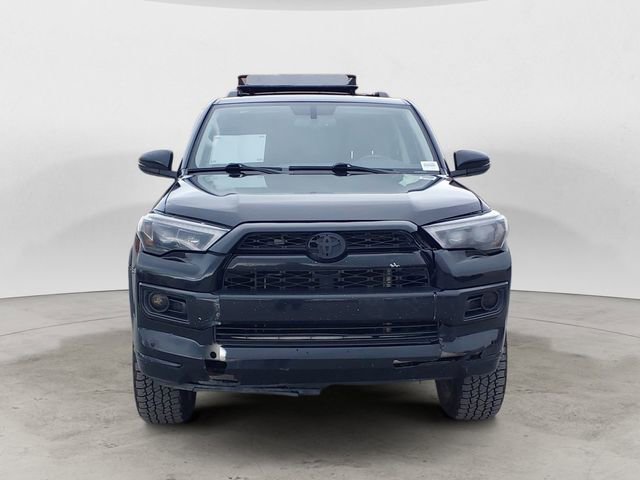 Used 2018 Toyota 4Runner SR5 AWD/4WD image 8