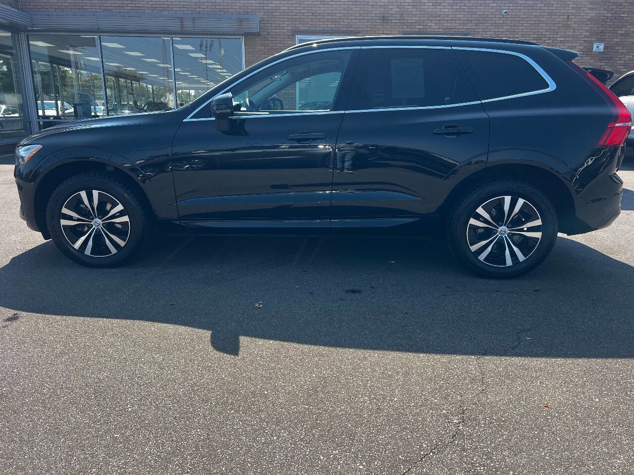 Used 2023 Volvo XC60 B5 Core