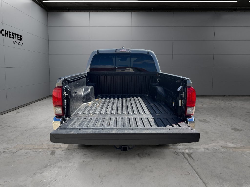 Certified 2019 Toyota Tacoma TRD Off-Road AWD/4WD image 19
