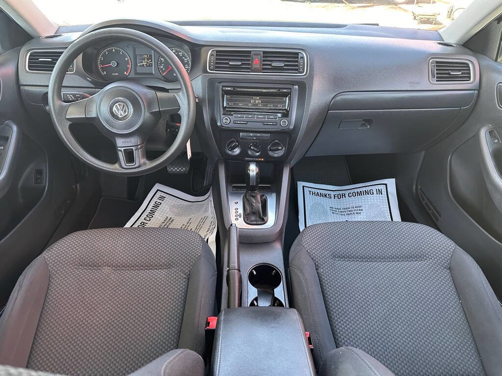 Used 2013 Volkswagen Jetta S image 8