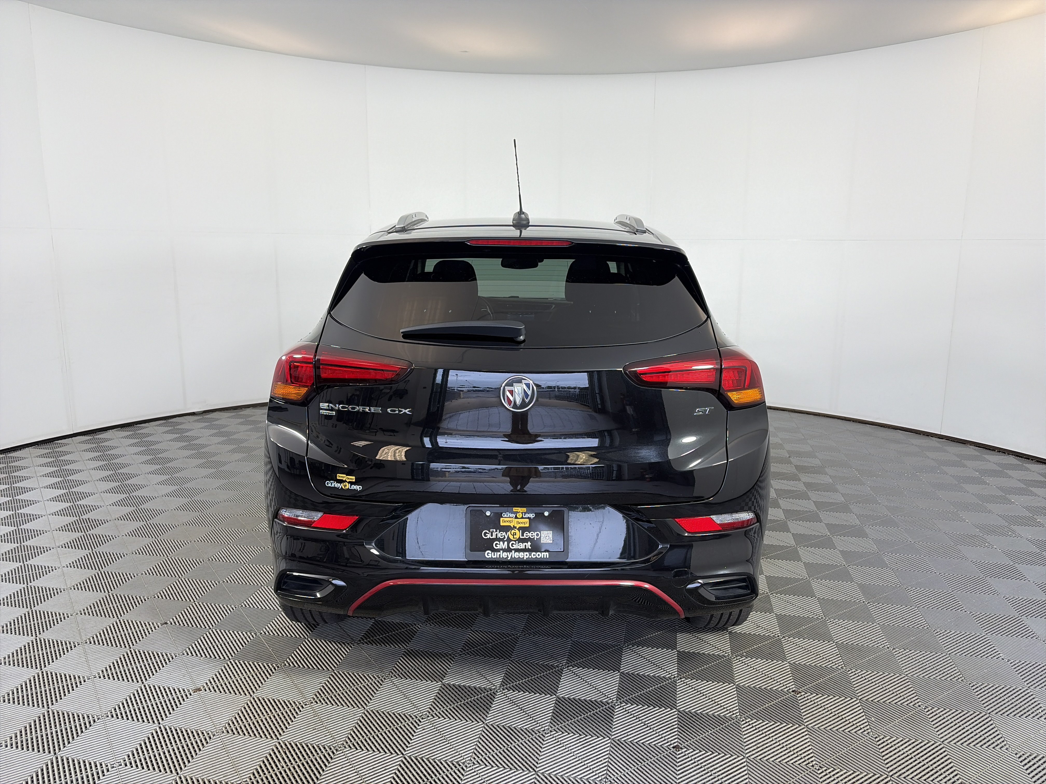 Used 2021 Buick Encore GX Essence w/ Sport Touring Package AWD/4WD image 9