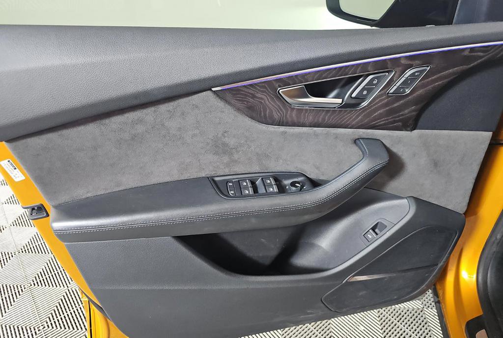 Used 2019 Audi Q8 Prestige w/ Luxury Package