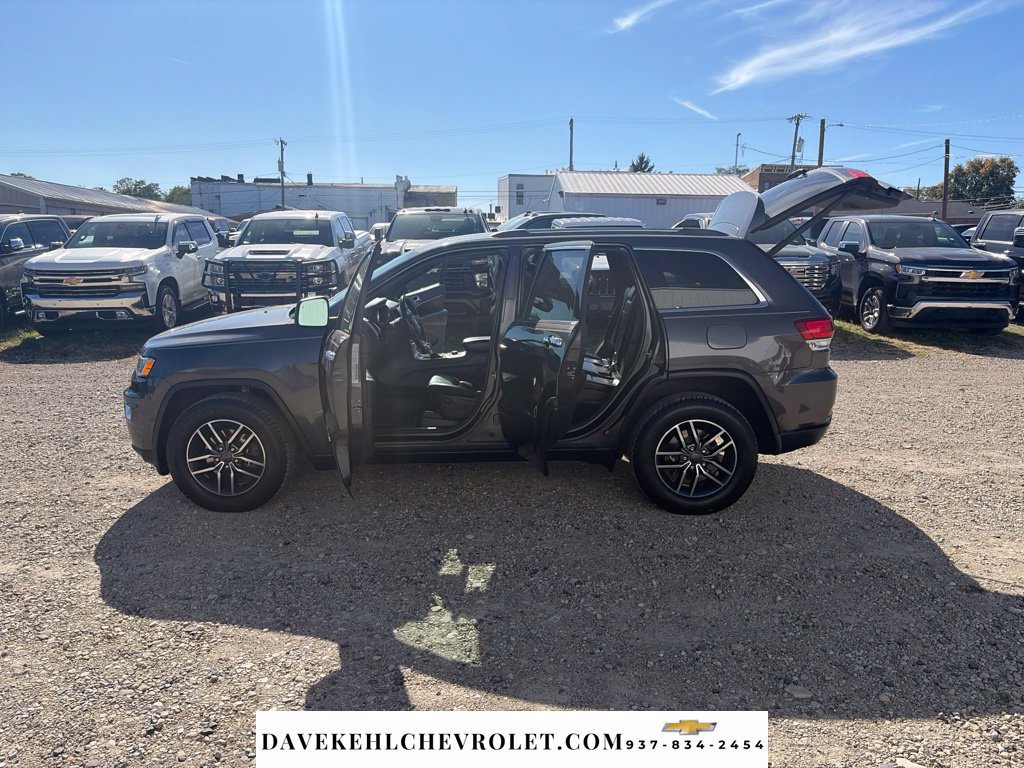Used 2020 Jeep Grand Cherokee Limited AWD/4WD image 26
