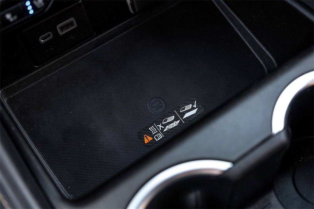 Used 2021 GMC Yukon XL SLT image 26