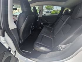 Used 2023 Tesla Model Y Long Range AWD/4WD image 13