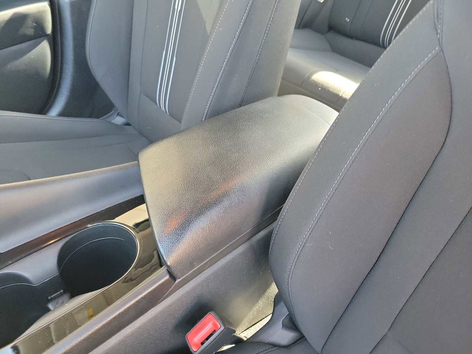 Used 2023 Hyundai Elantra SEL w/ Convenience Package image 16