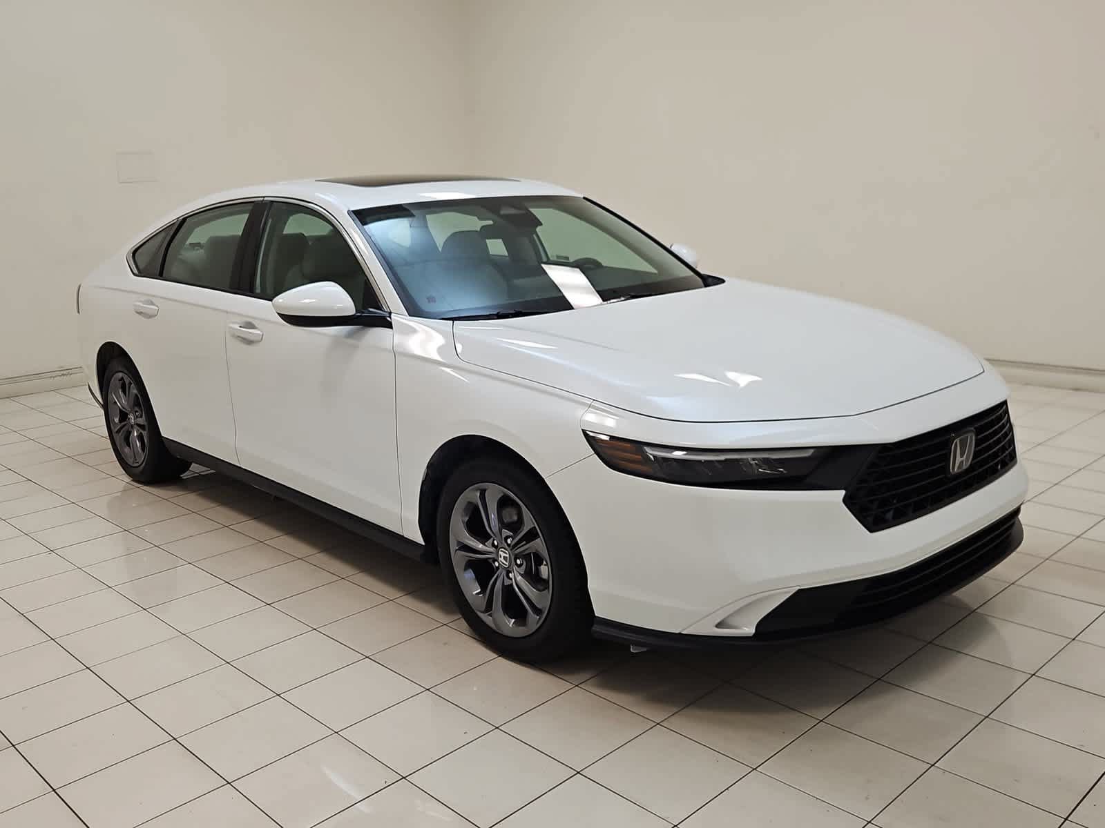 Certified 2024 Honda Accord EX image 25