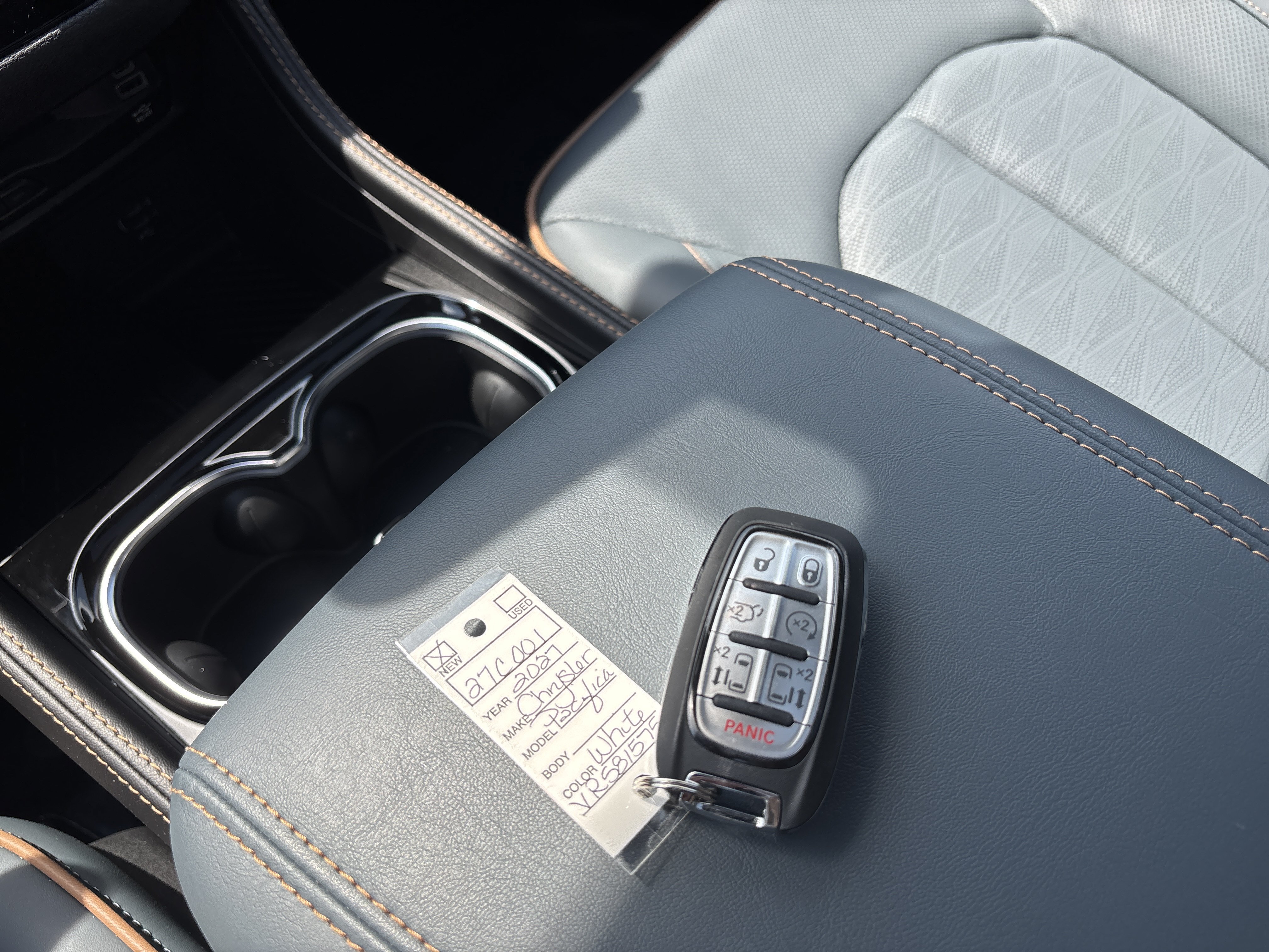 New 2027 Chrysler Pacifica Pinnacle FWD image 37
