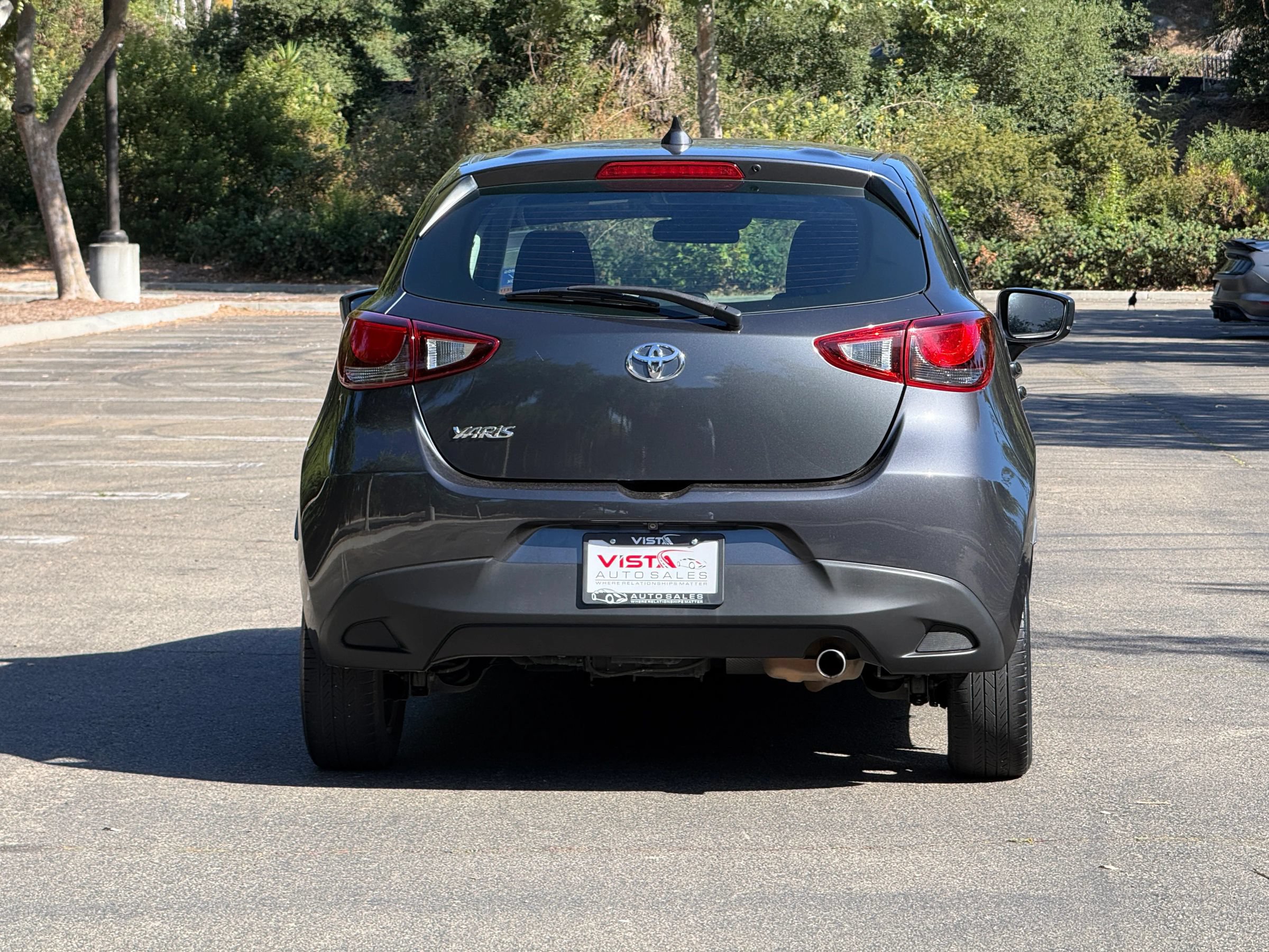 Used 2020 Toyota Yaris LE FWD image 4