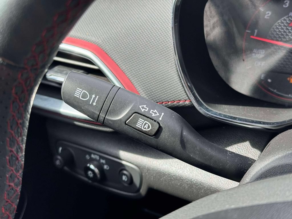 Used 2023 Chevrolet TrailBlazer RS FWD image 23