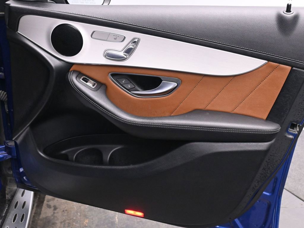 Used 2022 Mercedes-Benz GLC 300 4MATIC Coupe image 19