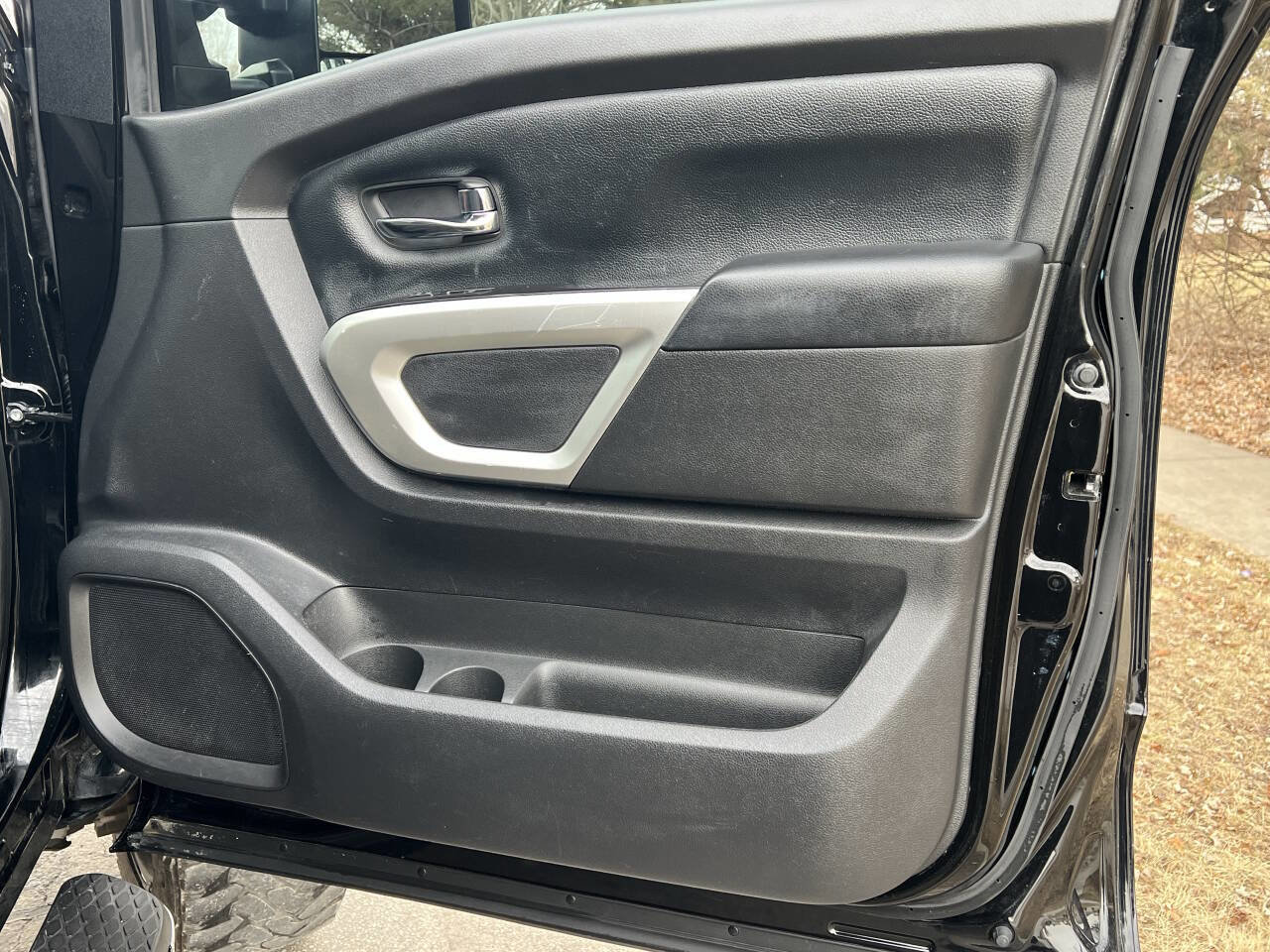 Used 2020 Nissan Titan SV w/ SV Convenience Package image 21