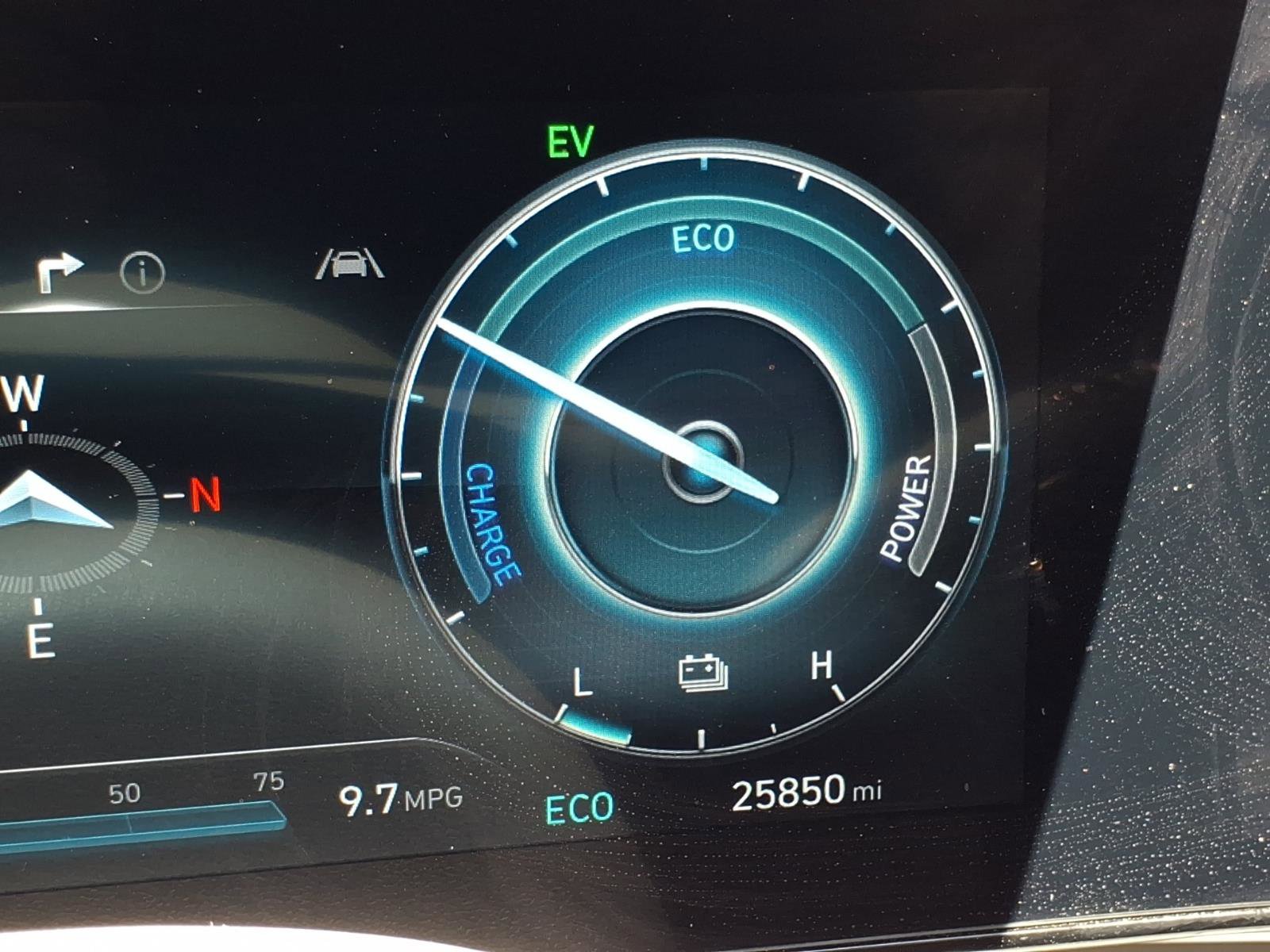 Certified 2024 Hyundai Elantra Blue FWD image 20