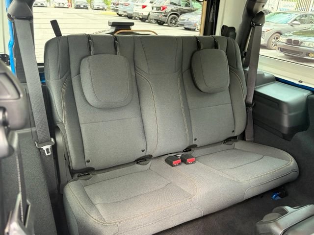 Used 2024 Jeep Wrangler Sport AWD/4WD image 29