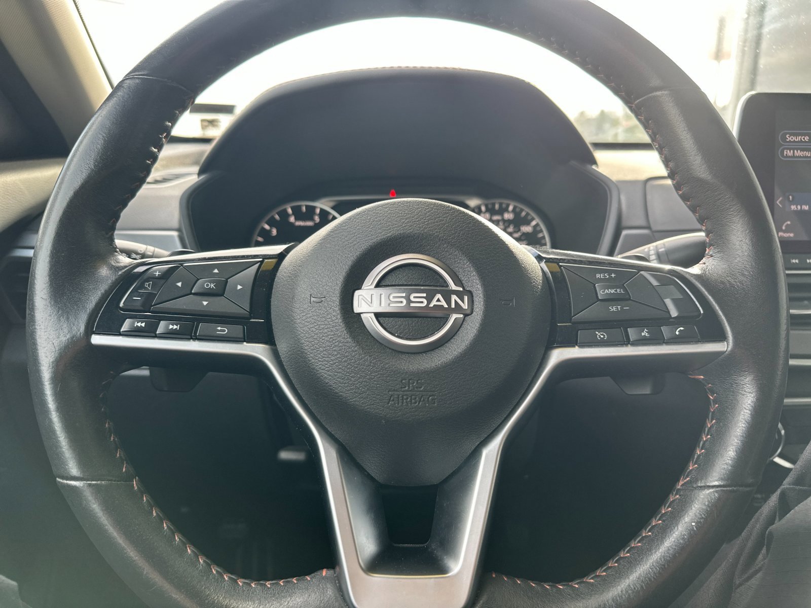 Used 2024 Nissan Altima 2.5 SR image 21