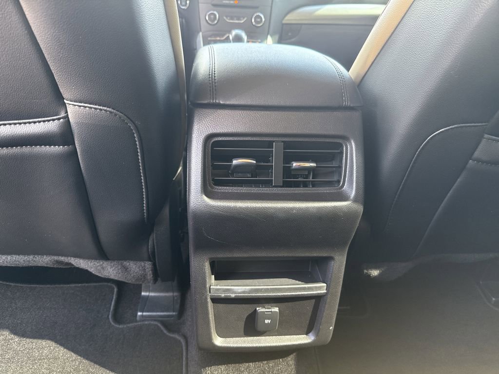 Used 2018 Ford Edge SEL w/ Equipment Group 201A image 22