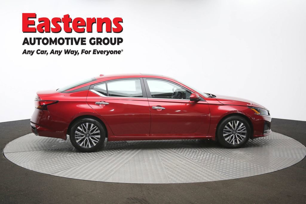 Used 2023 Nissan Altima 2.5 SV w/ SV Premium Package image 45