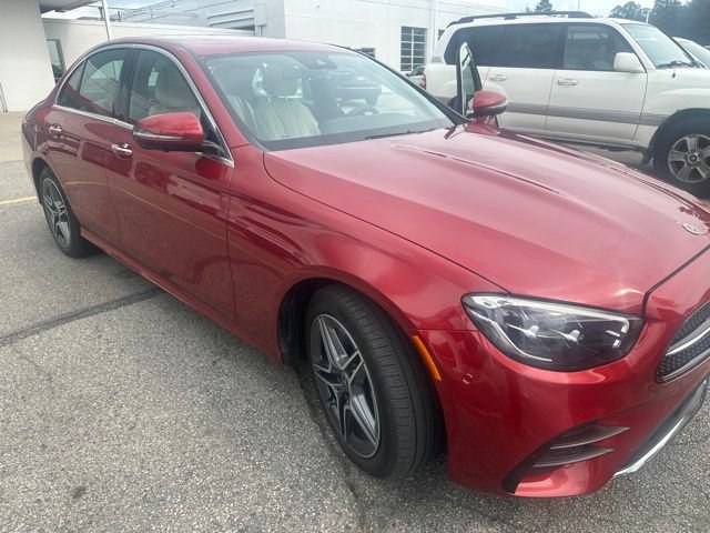Used 2021 Mercedes-Benz E 350 4MATIC Sedan image 3