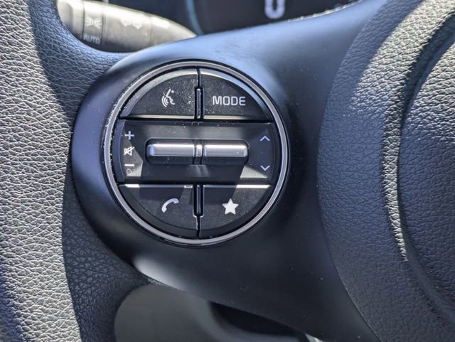 Used 2025 Kia Soul LX image 23