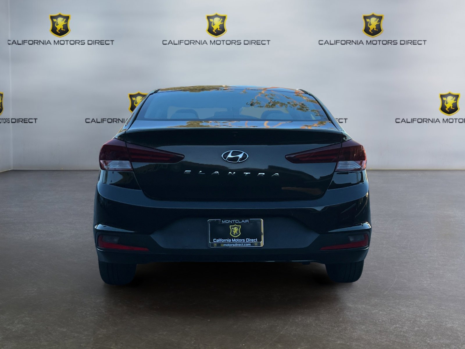 Used 2020 Hyundai Elantra SE FWD image 4