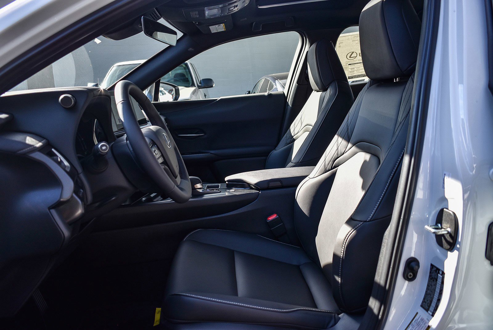 New 2026 Lexus UX 300h FWD image 17